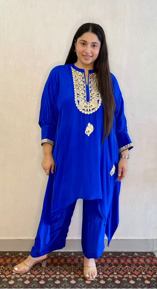 Electrical blue embroidered kaftan
